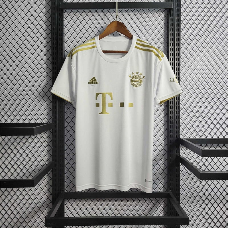 22-23 Bayern away