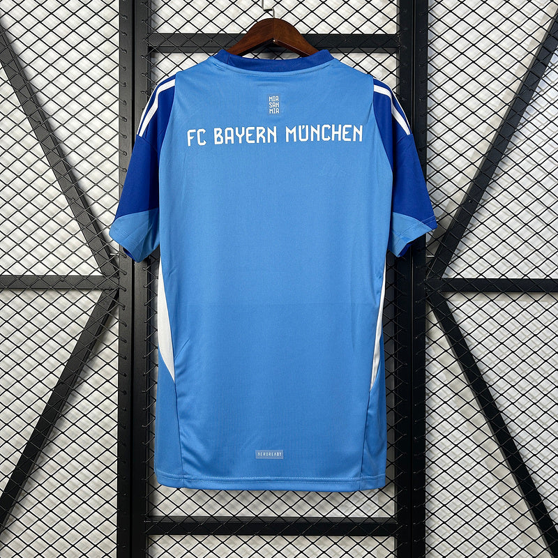 25-26 Bayern blue goalkeeper jersey