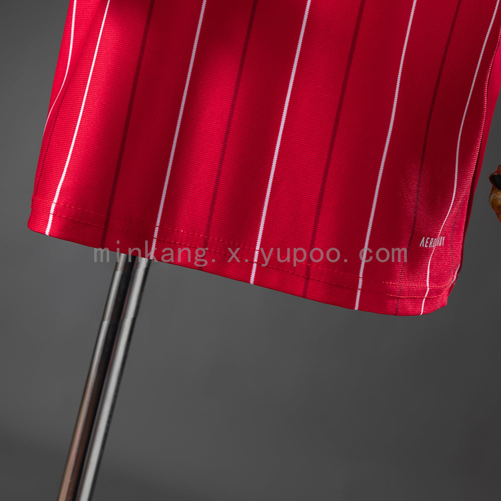 Nottingham Forest 25/26 Home Kids Jersey Size: 16-28