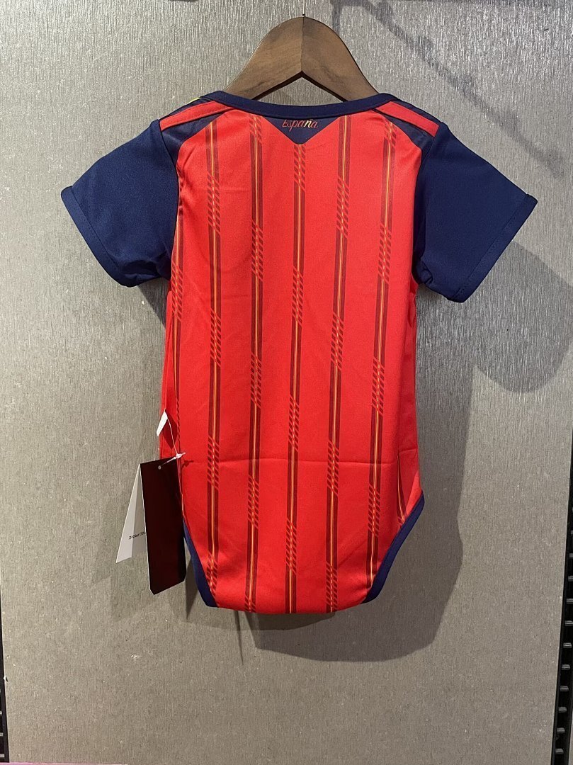 Spain 2025/26 Baby Home Size: 9 and 12