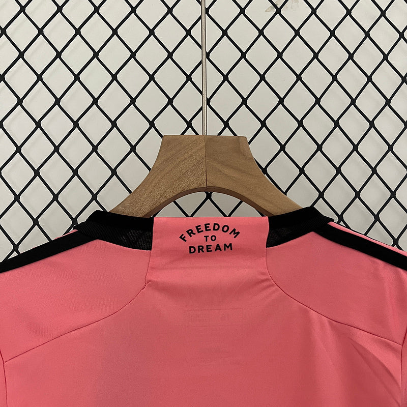 24-25 Miami home pink kid kit