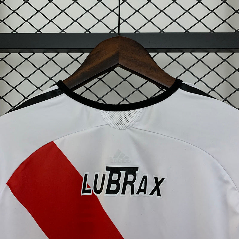 06-07 River Plate home retro jersey