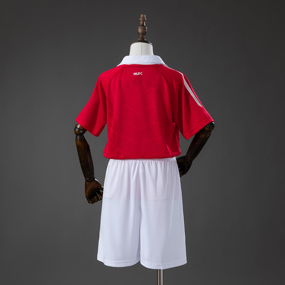 M-U 10/11 Home Retro Kids Kit Jersey SIZE 16-28