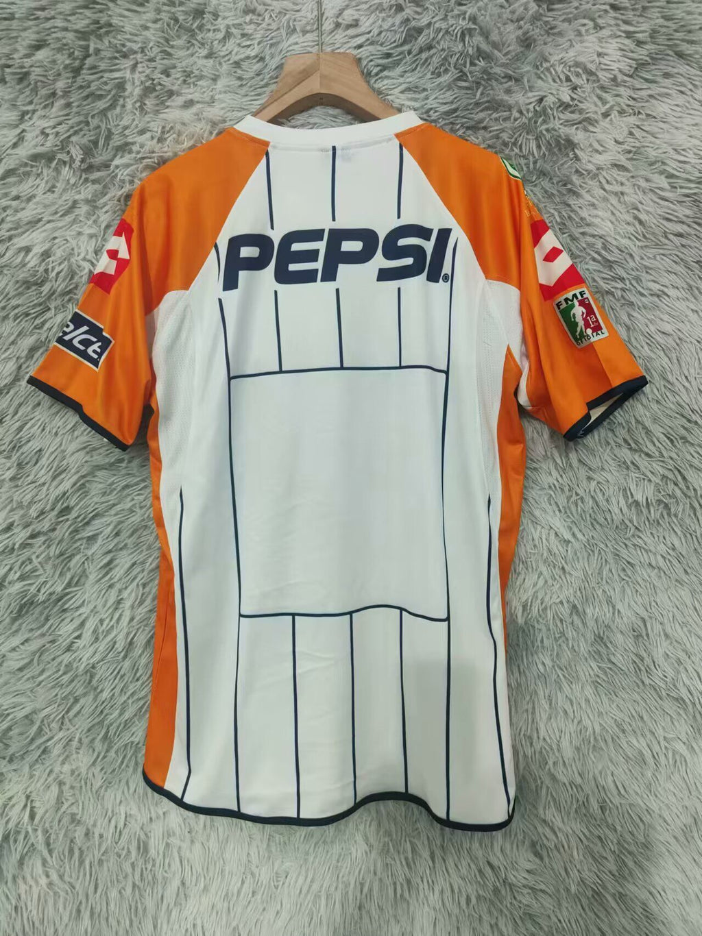 PUMAS 04 — Club Retro