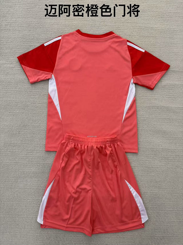 25-26 Miami red goalkeeper kid kit