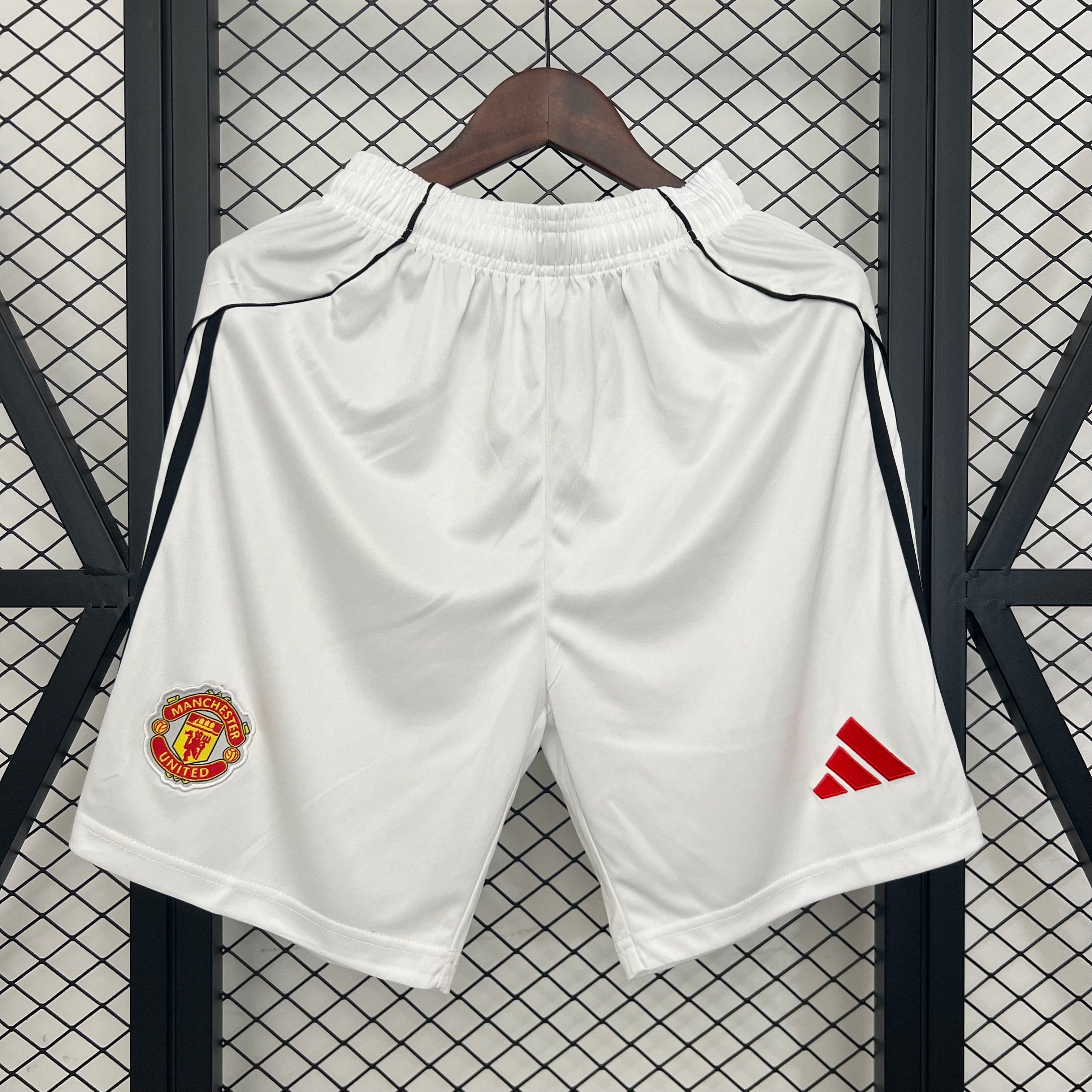 Pantalon Corto de Futbol #2526 shorts M-U home S-XXL — Minkang