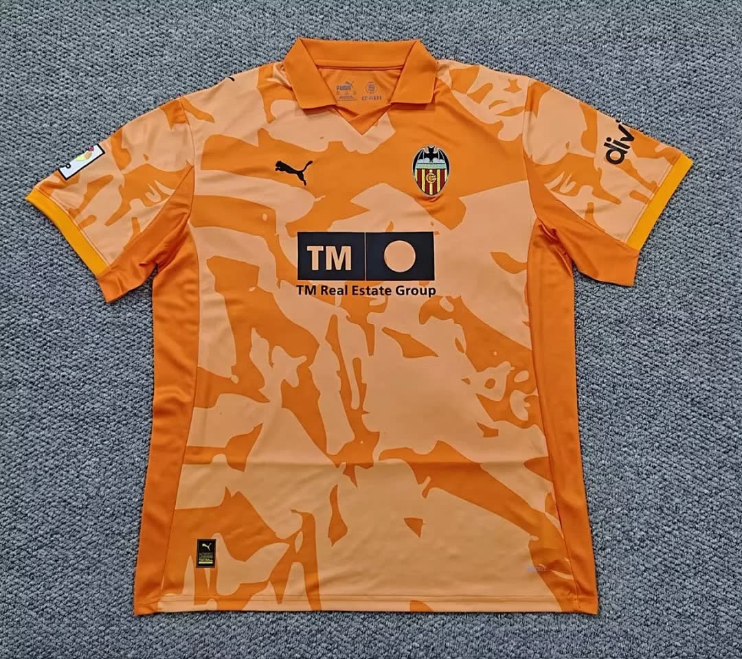 Valencia CF 2026/27 Retro Model Jersey S-4XL