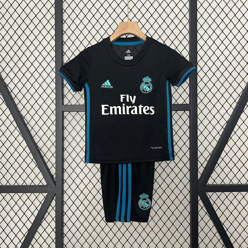 kids Real Madrid 17/18 away size: 16-28