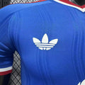 MAN U Version autentica/jugador — 26-27 Fake