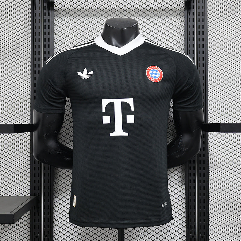 24-25 Bayern black goalkeeper player version Jersey