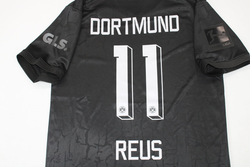 DORTMUND 22-23 ALL-BLACK SPECIAL KIT — Club Retro