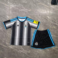 Kids Kit Newcastle United 2026/27 Home Soccer Jersey Size 16-28