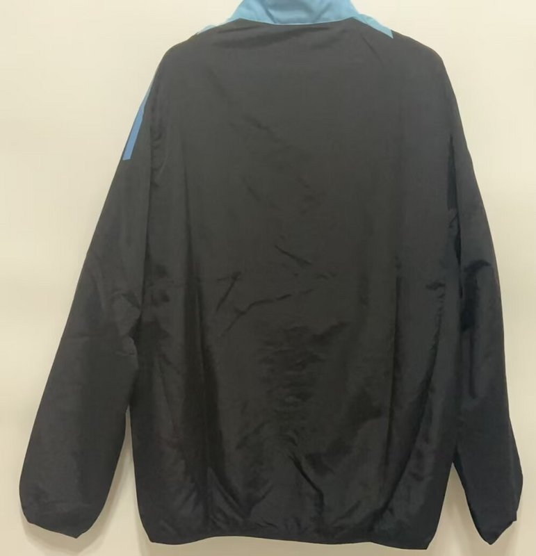 24-25 Argentina black windbreaker