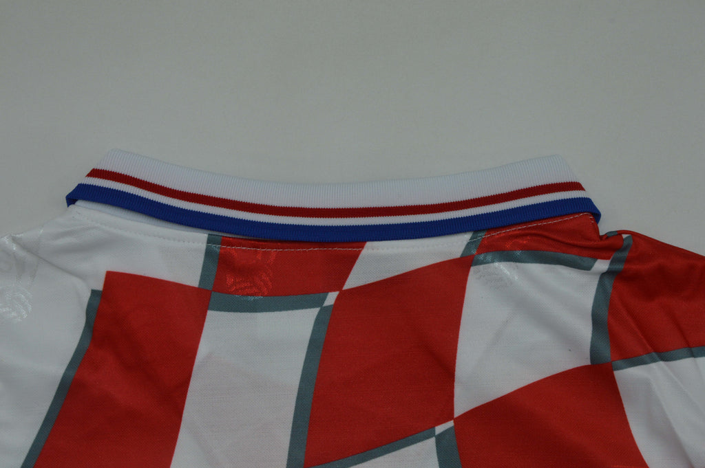 CROATIA 1998 — National Retro