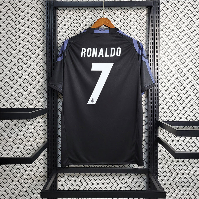16-17 Real Madrid third away