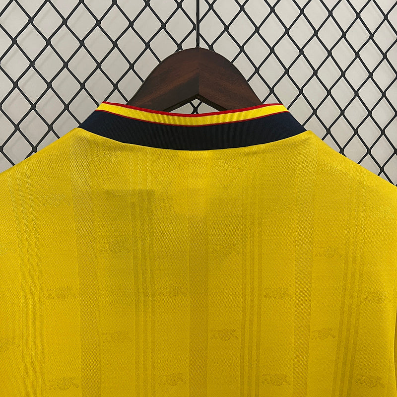 86-88 Arsenal away