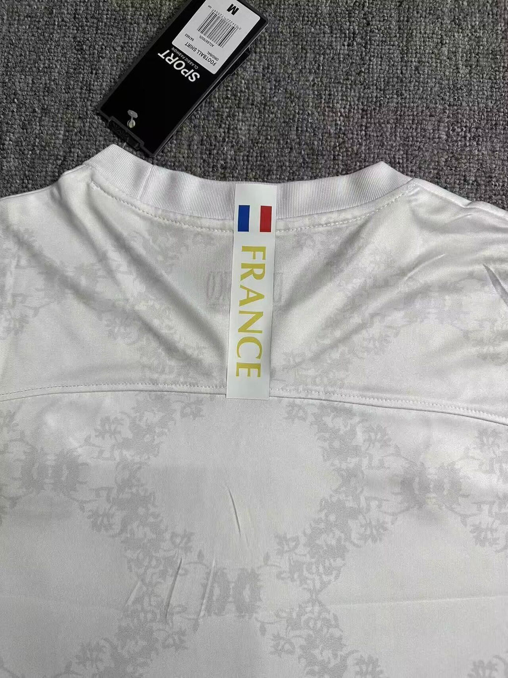 COMMA KIT MADRID X FRANCE EDITION — Special Edition