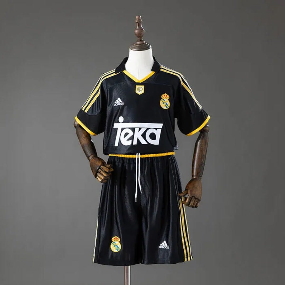 Real madrid 1999/00 away retro kids kit