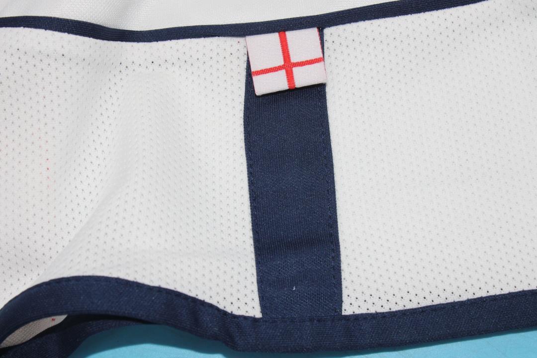 ENGLAND 2002 — National Retro