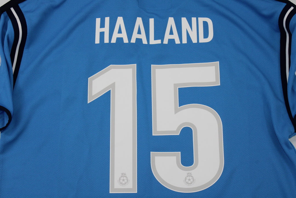 MAN CITY 01-02 — Club Retro