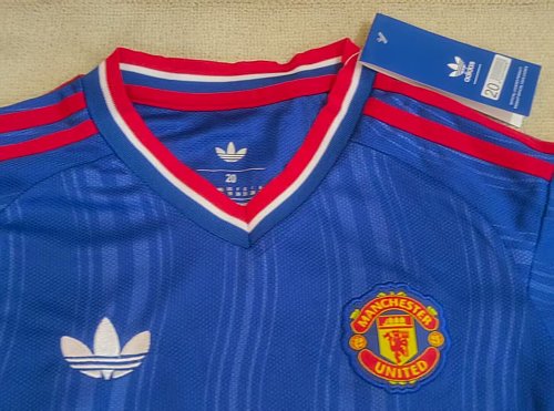 26-27 MNU Away Kids — Jsonwang 26/27