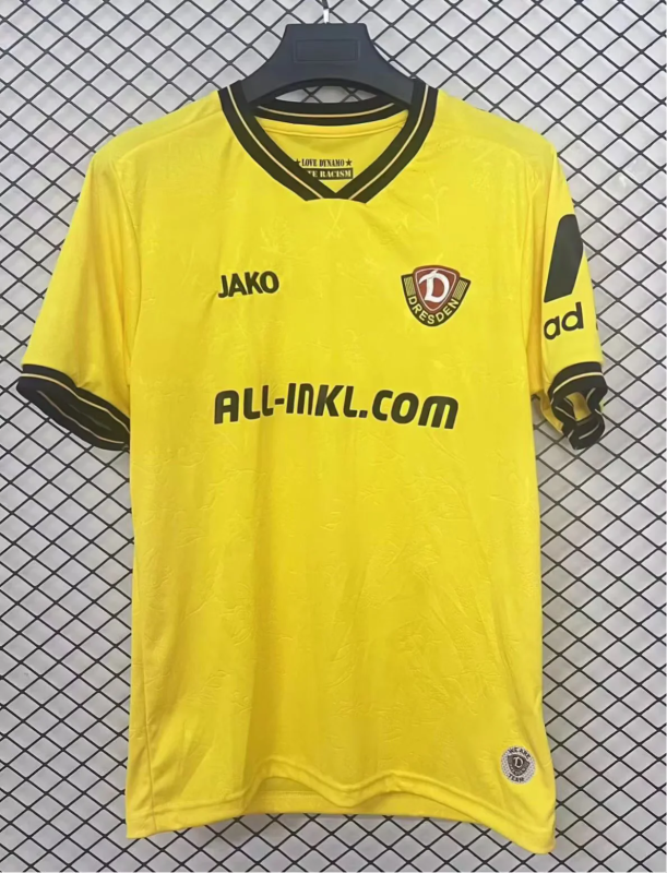 25-26 Dynamo Dresden home socer jersey