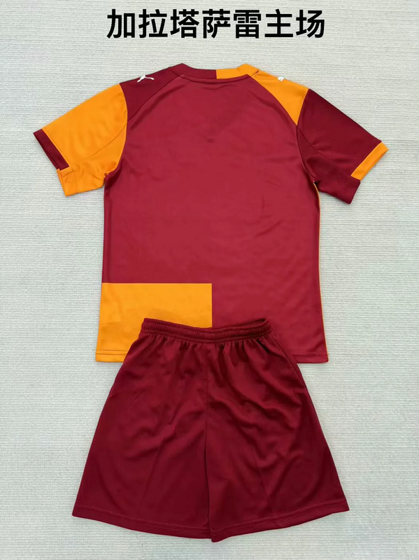 25-26 Galatasaray home kid kit