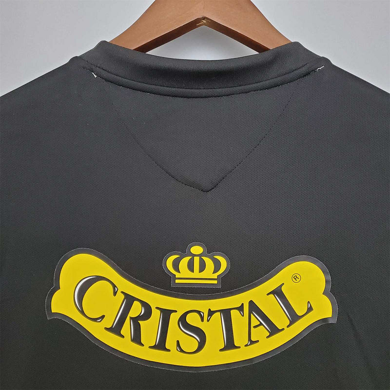 06 Colo-Colo away