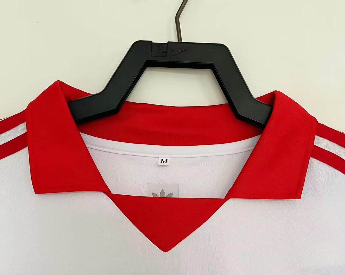 HAMBURGER 80-81 — Club Retro