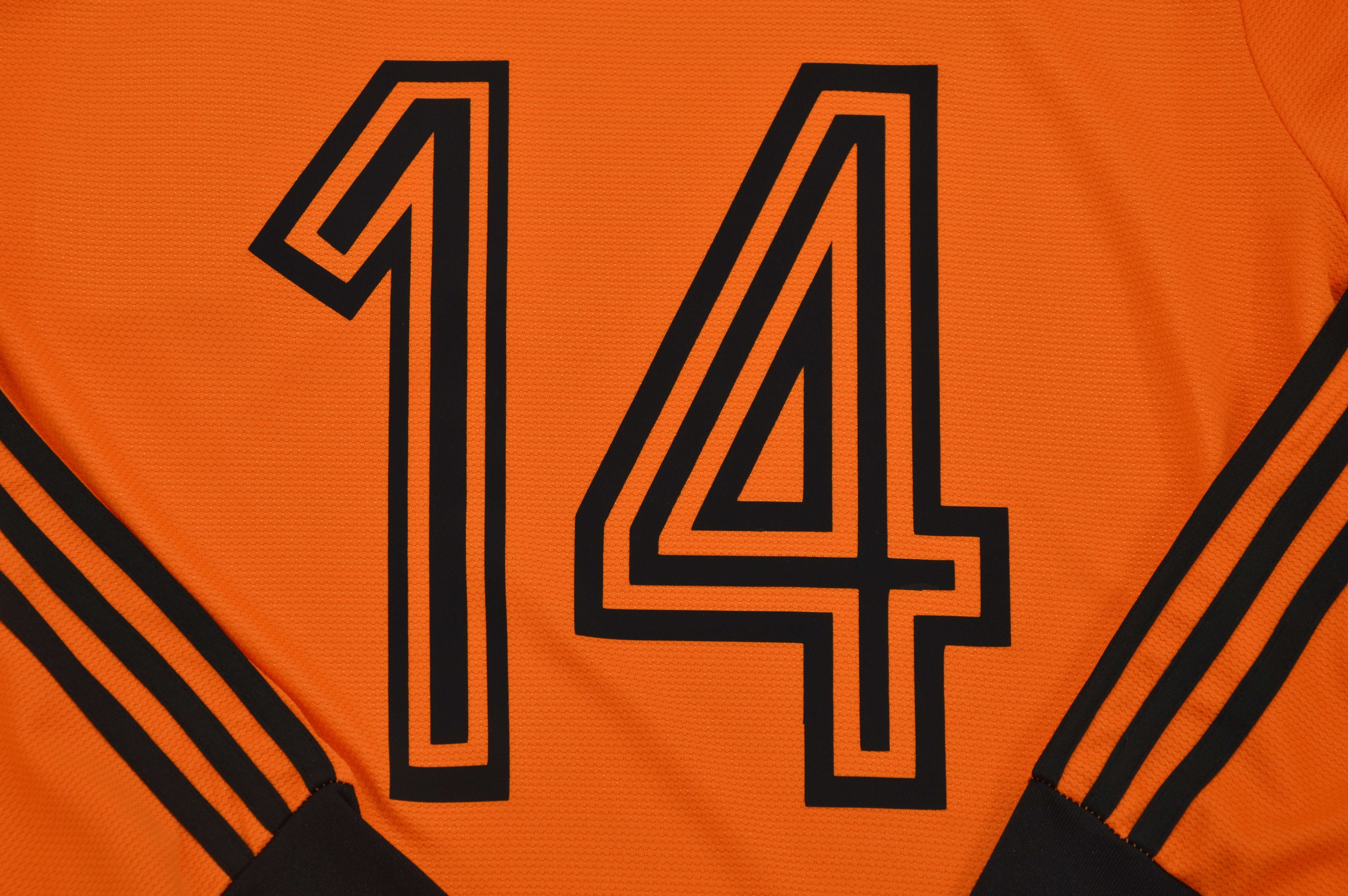 NETHERLANDS 80 Manga larga — National Retro