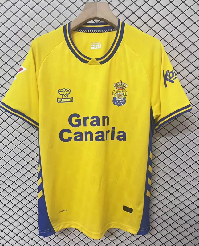 25-26 Las Palmas home soccer jersey