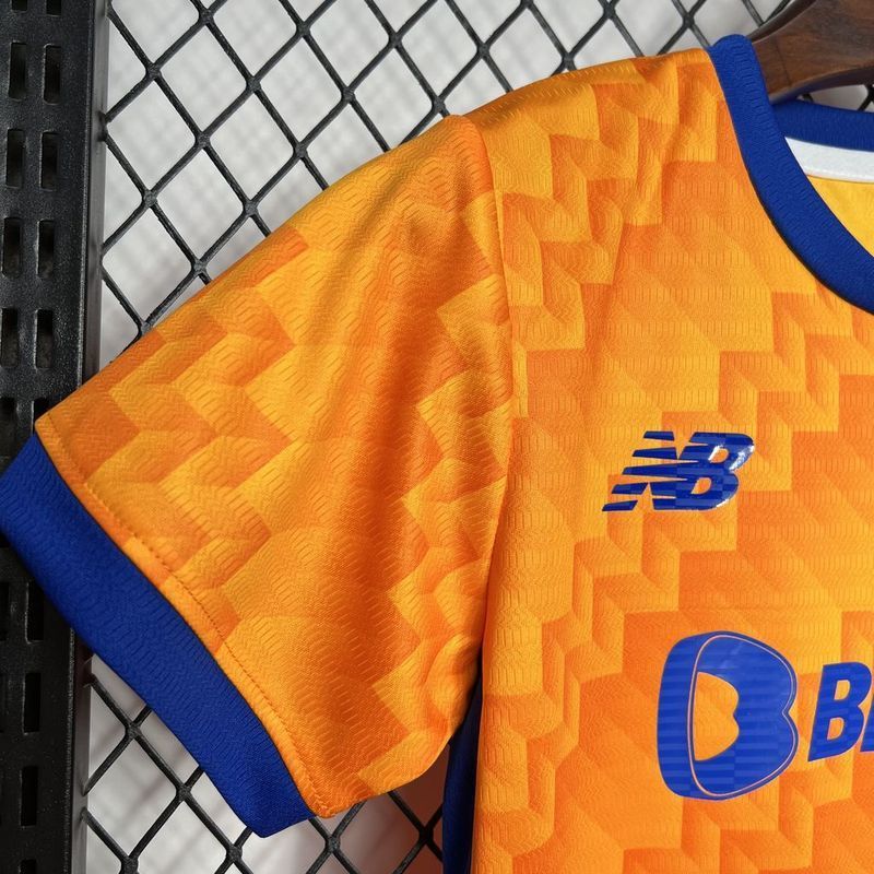 24-25 Porto away kid kit