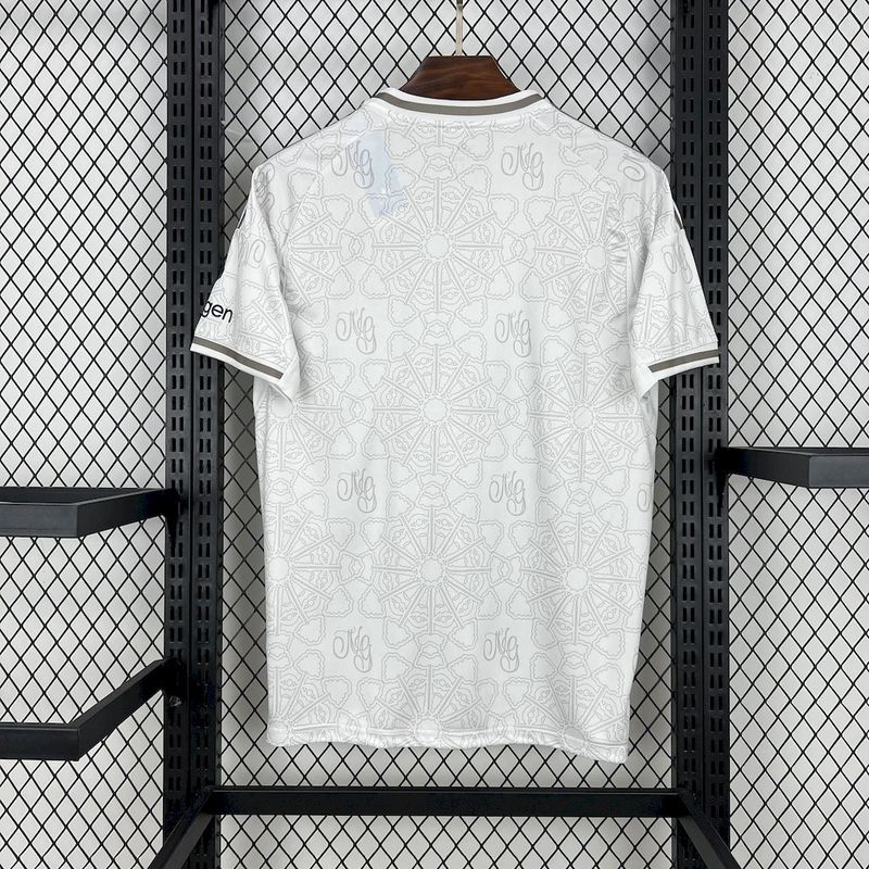25-26 Nottingham Forest away soccer jersey