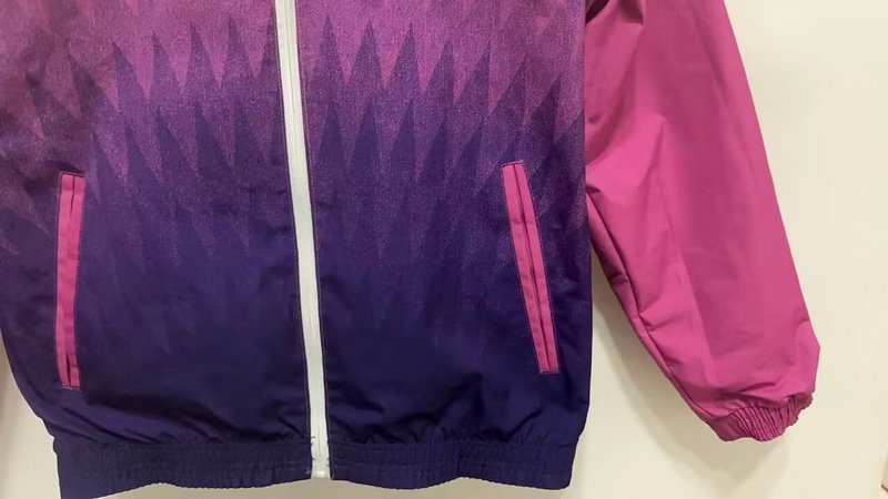 24-25 Germany reversible windbreaker
