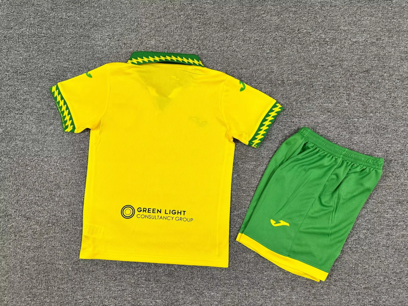 25-26 Norwich City home kid kit