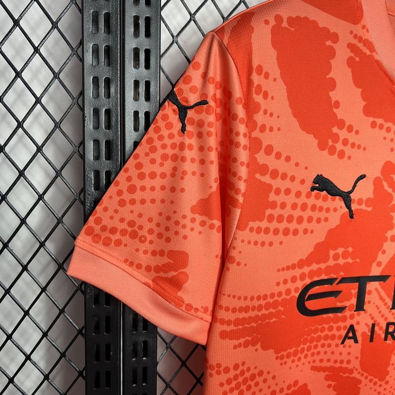 24-25 Manchester City Orange goalkeeper jersey