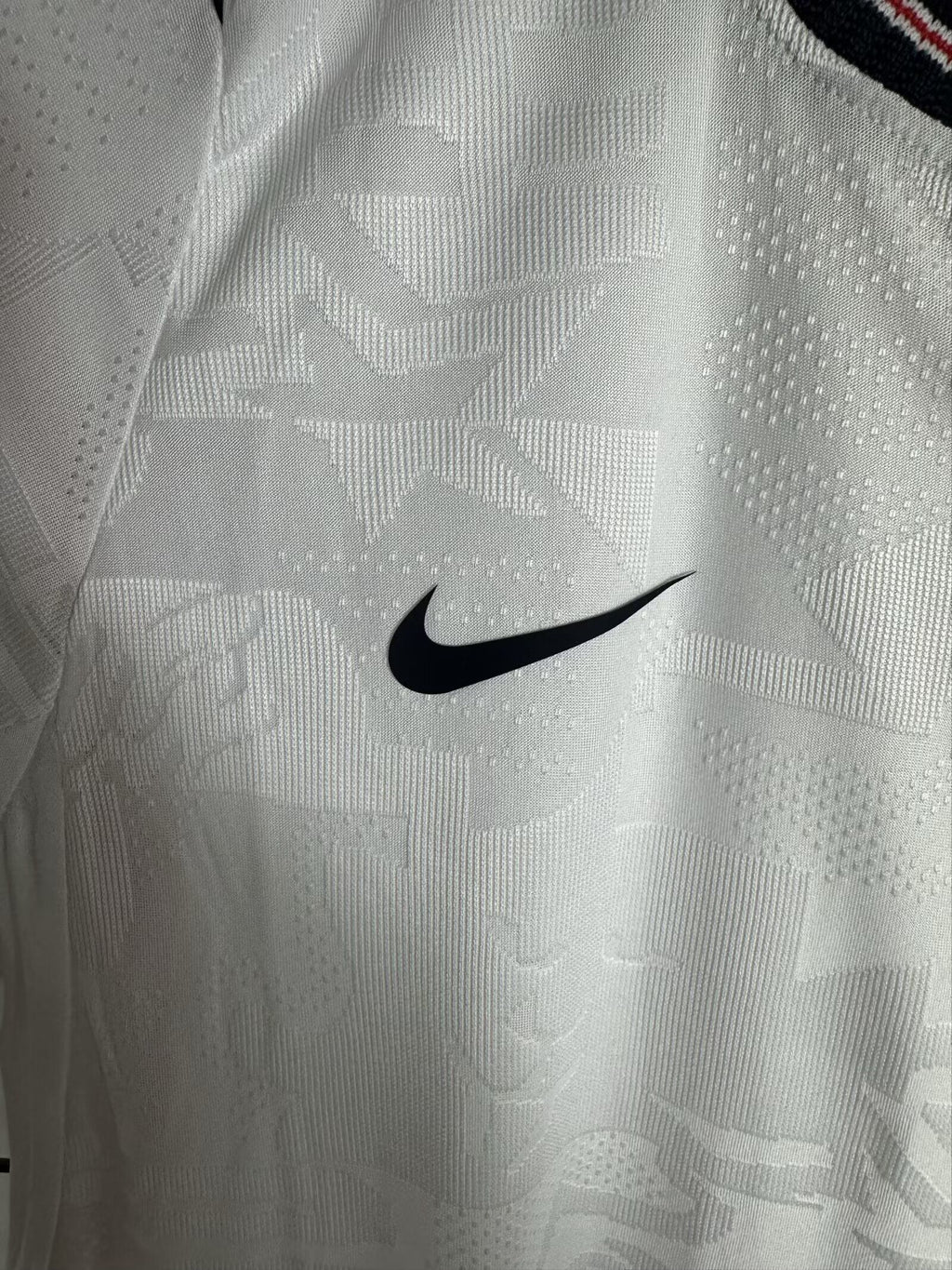 ENGLAND Talla de nina Version autentica/jugador — World Cup 2026
