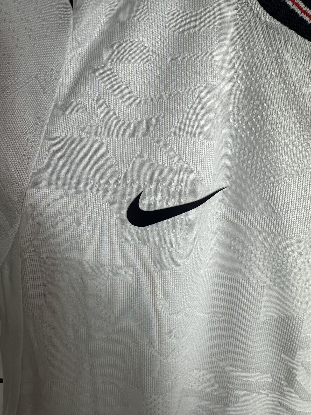ENGLAND Talla de nina Version autentica/jugador — World Cup 2026