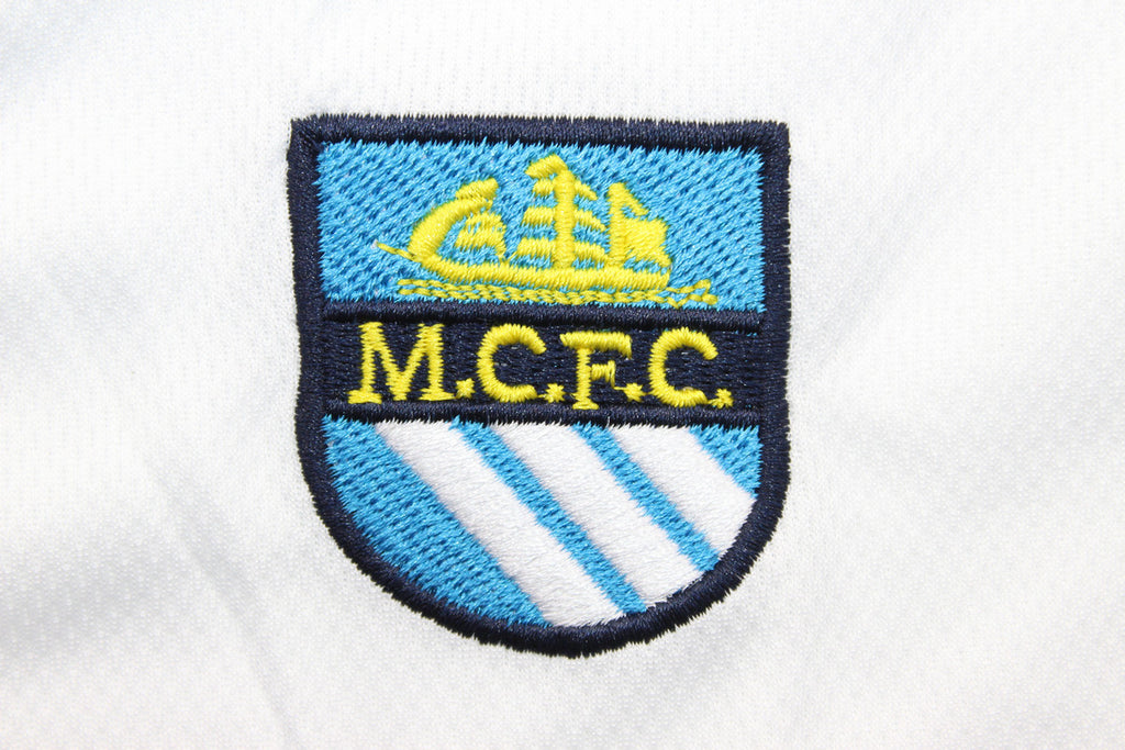 MAN CITY 98-99 Kit infantil — Club Retro