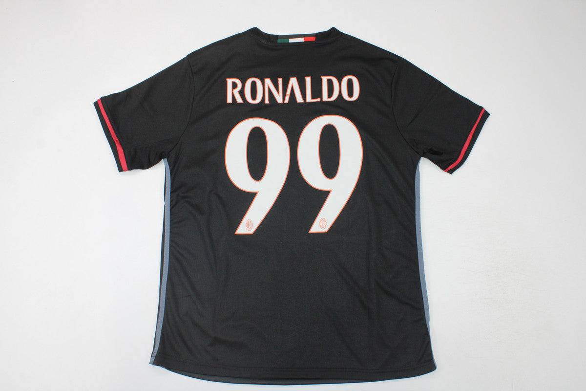 MILAN 16-17 — Club Retro