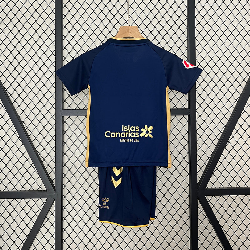 24-25 Tenerife away kid kit Size: 16-28