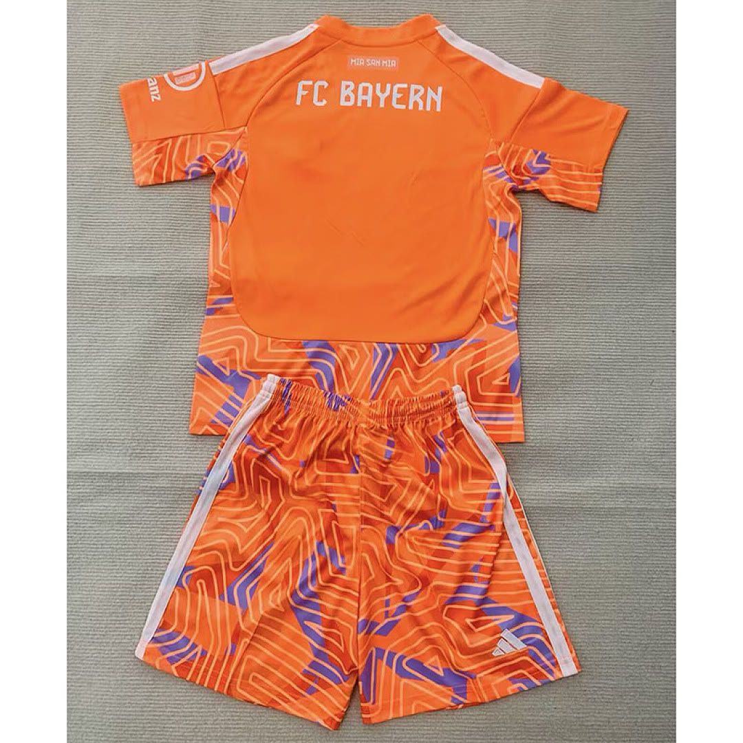 Kids Kit Bayern Munich 2026/27 Orange Goalkeeper Soccer Jersey size 16-28
