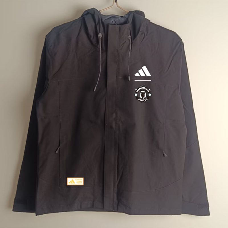 25-26 Manchester United black windbreaker