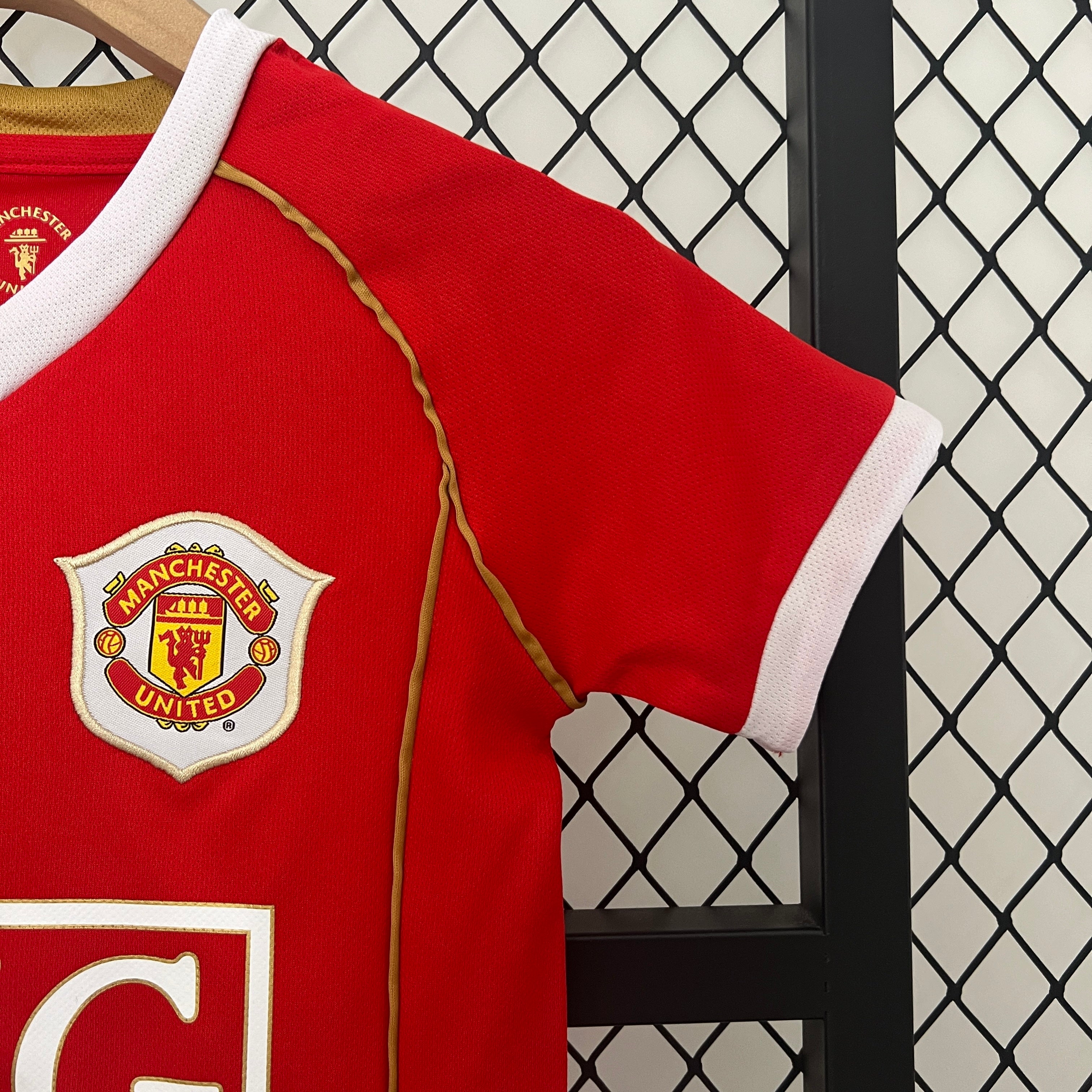 kids M-U 06/07Home size: 16-28