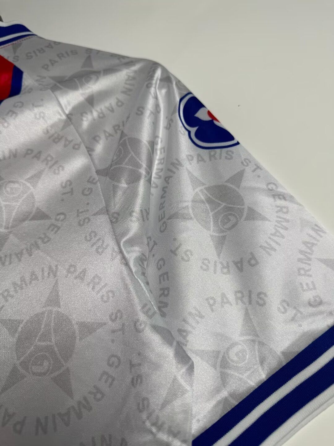 PARIS 94-95 — Club Retro