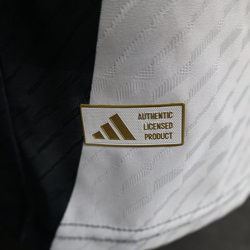 24-25 Japan White and Black Special Player version