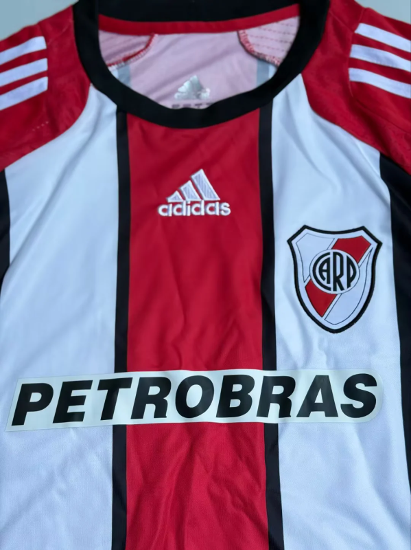 Retro River Plate 2007/08 Away Jersey