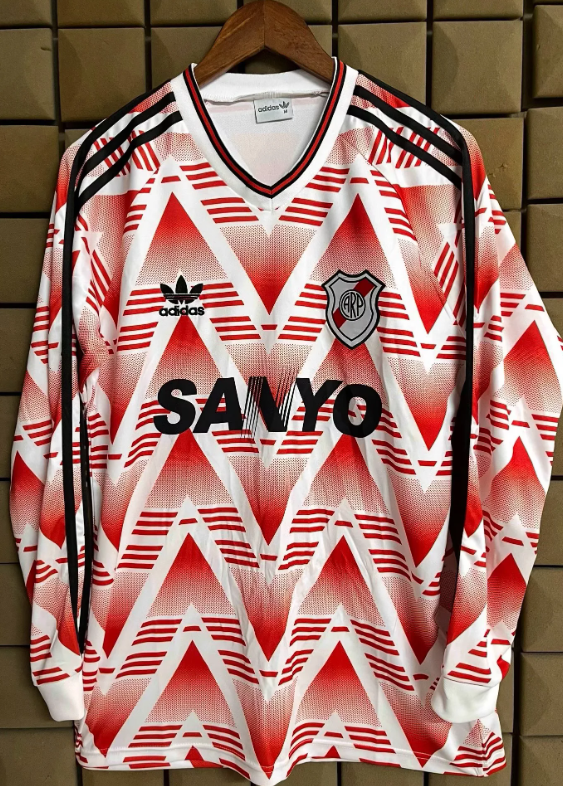 RIVER 94 Manga larga — Club Retro