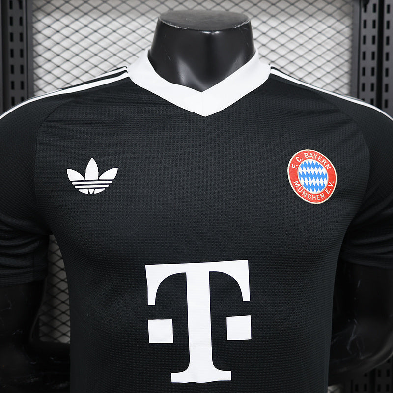 24-25 Bayern black goalkeeper player version Jersey