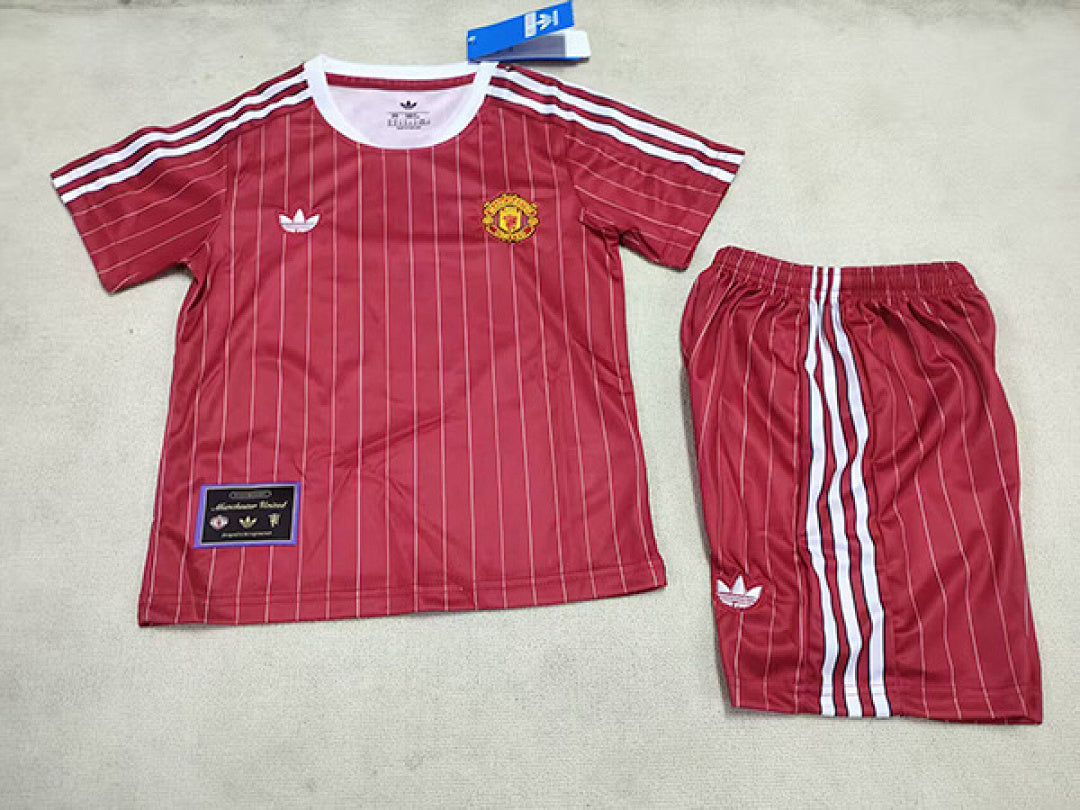 Manchester United 2026/27 Red Special Kid Kits 16-28